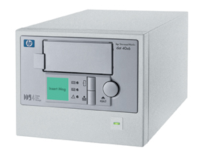 Hewlett Packard C1559A SureStore DAT40x6 4mm DDS-3 DAT 12/24GB External SCSI Tape Autoloader. Reconditioned / 90 Day Warranty