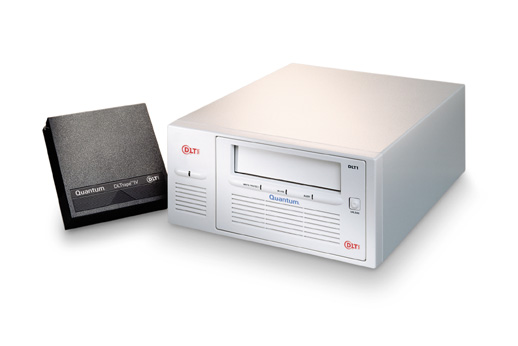HP SureStore DLT1 DLTe External 40/80GB LVD SCSI Tape Drive C7483A C7483-69201. Reconditioned / 6 Month Warranty.